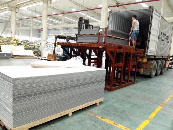 น้ําหนักเบา ACP แผ่นผสมอลูมิเนียมสีสว่าง สําหรับอาคารและการใช้งานภายใน 15