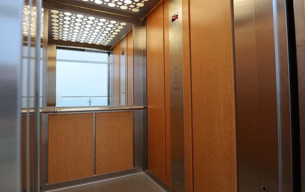 แผ่นอลูมิเนียมคอมโพสิตไม้ 0.3 มม. สำหรับตกแต่ง Curtainwall 1220 * 2440