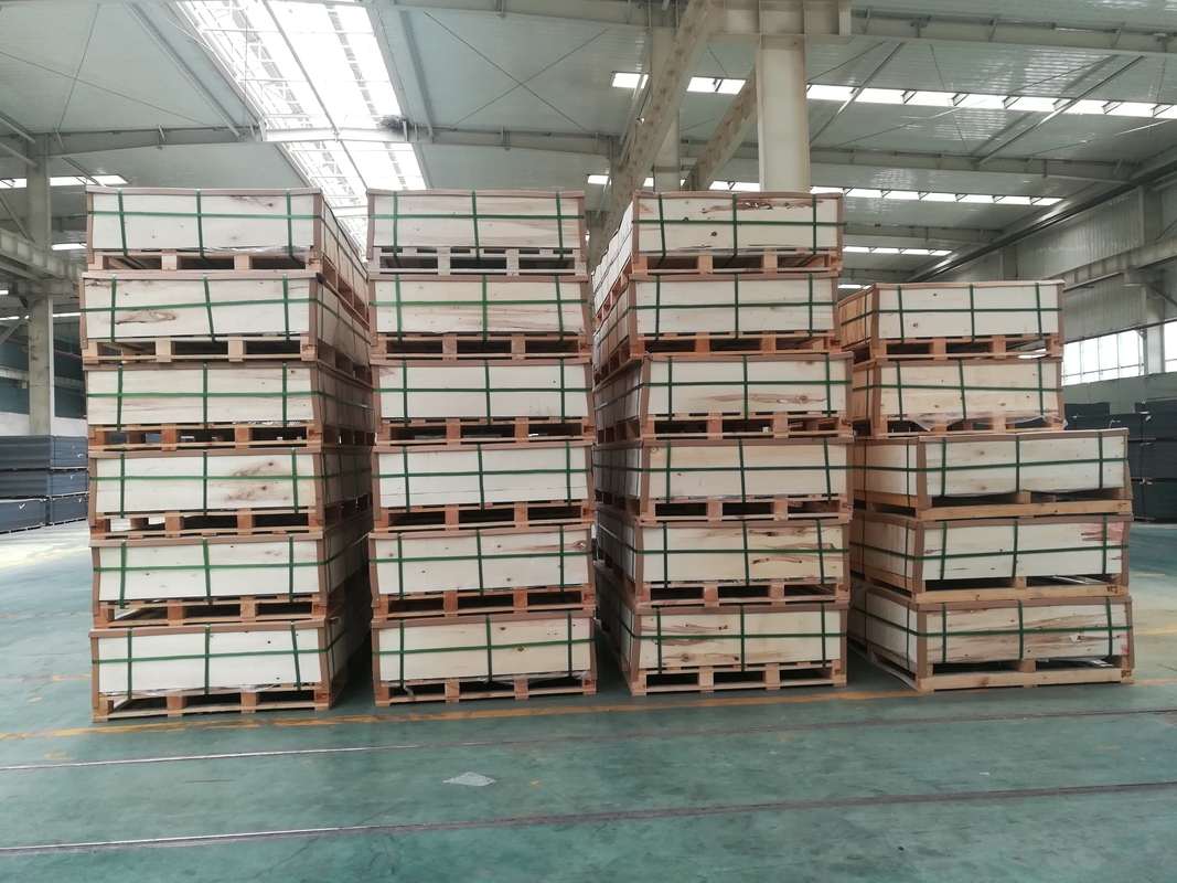 พานอลูมิเนียมประกอบ PVDF พร้อมเคลือบ Nano-PVDF และสีนาโนเมตรที่ทําความสะอาดเองสําหรับการตกแต่งสถาปัตยกรรมที่หรูหราและ 15-