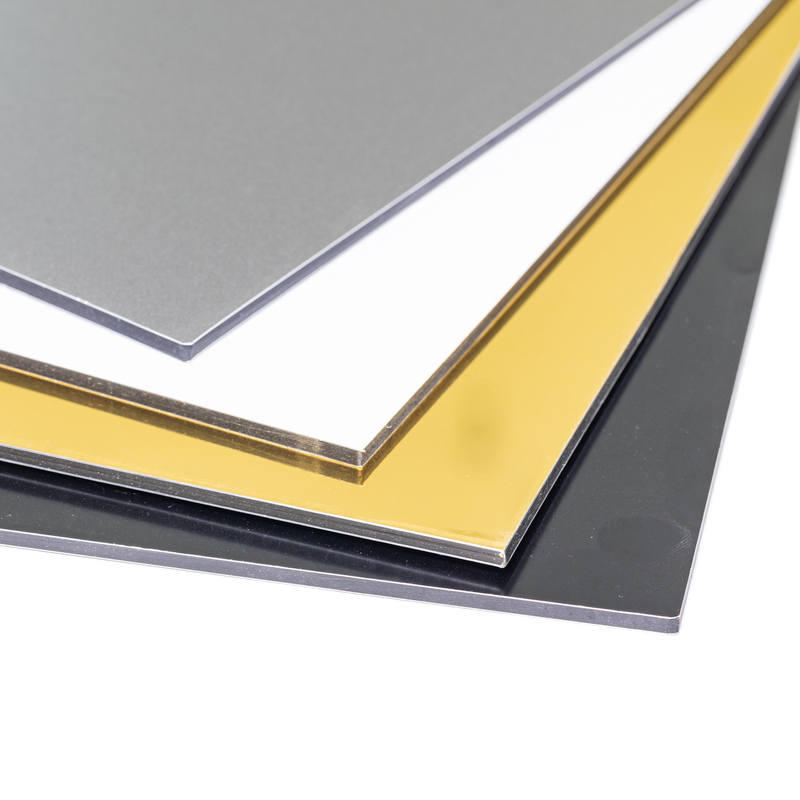 4*0.3mm PVDF โผ่นผสมอะลูมิเนียมเคลือบ ACP สําหรับวัสดุก่อสร้างและตกแต่งภายนอก