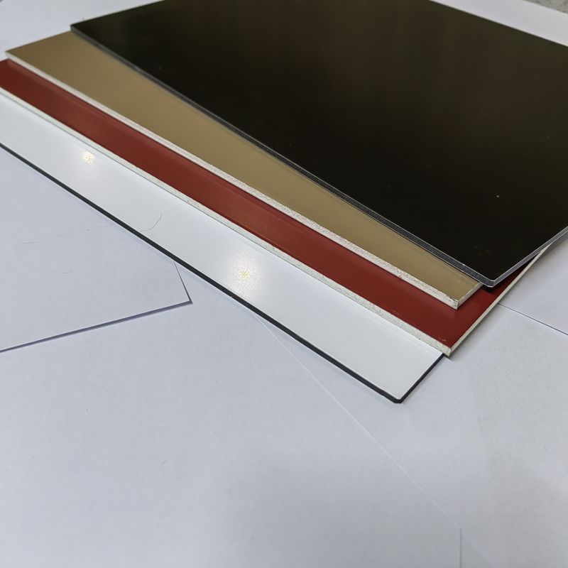 โรงงานตรง Custom อลูมิเนียมผสมผสาน 4x8 ฟุต ACP / ACM ตัวอย่างฟรี 3 มม 4 มม สําหรับตกแต่งผนัง