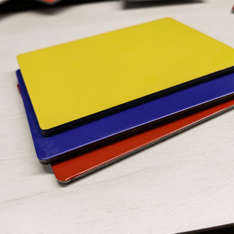 โรงงานตรง Custom อลูมิเนียมผสมผสาน 4x8 ฟุต ACP / ACM ตัวอย่างฟรี 3 มม 4 มม สําหรับตกแต่งผนัง