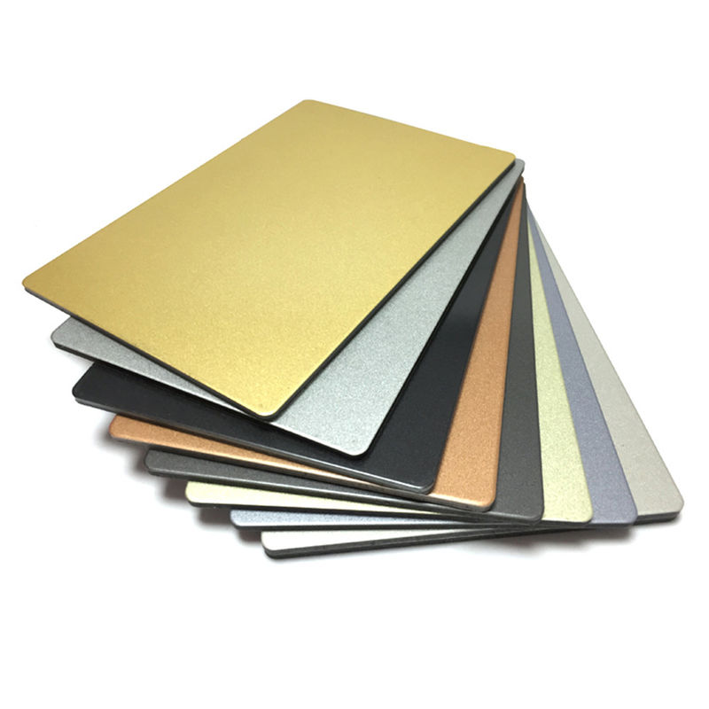 ได้รับการรับรอง CE A2 B1 ACP / ACM 4x8 Ft ผนังโรงแรมที่ไม่ติดไฟและกันเสียงผนังภายนอกอาคาร