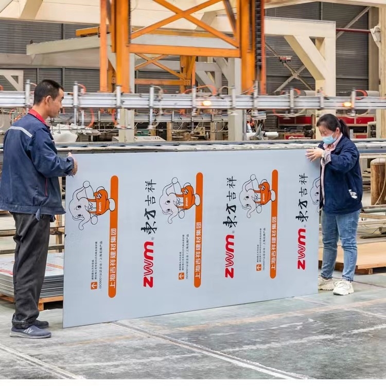 4 มม PE PVDF โครงงานผนังผสมอลูมิเนียมเคลือบผนังผสม ACP ไม่หักสําหรับการเคลือบอาคาร