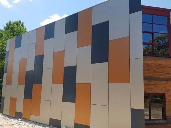 ACP Alucobond Drawing Aluminium Composite Panel สําหรับบิลบอร์ดคลายผ้าม่าน