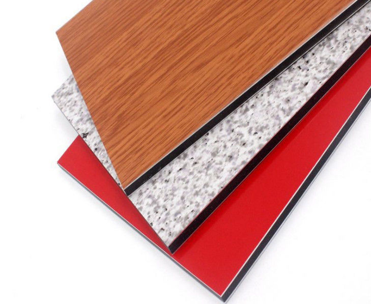 โรงงาน OEM ลายไม้ ACP 4 มม., เคลือบ PVDF, พื้นผิวป้องกันรอยขีดข่วนสำหรับผนังภายในภายนอกผู้ขายที่ดีที่สุด