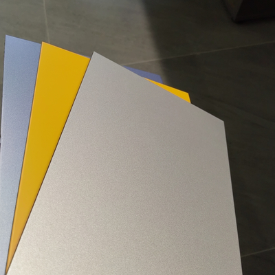 4 * 8 แผงคอมโพสิตอลูมิเนียมสีทึบ ACP แผ่นเคลือบ PVDF